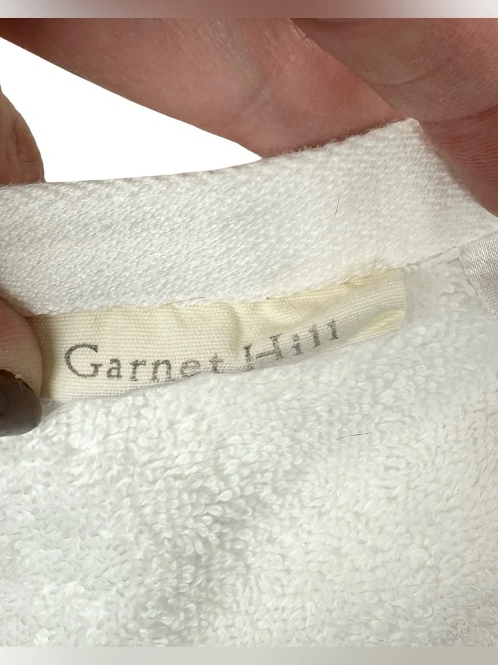 Garnet Hill Solid White Set of 4 100% Cotton Matching Bathroom Hand Towels